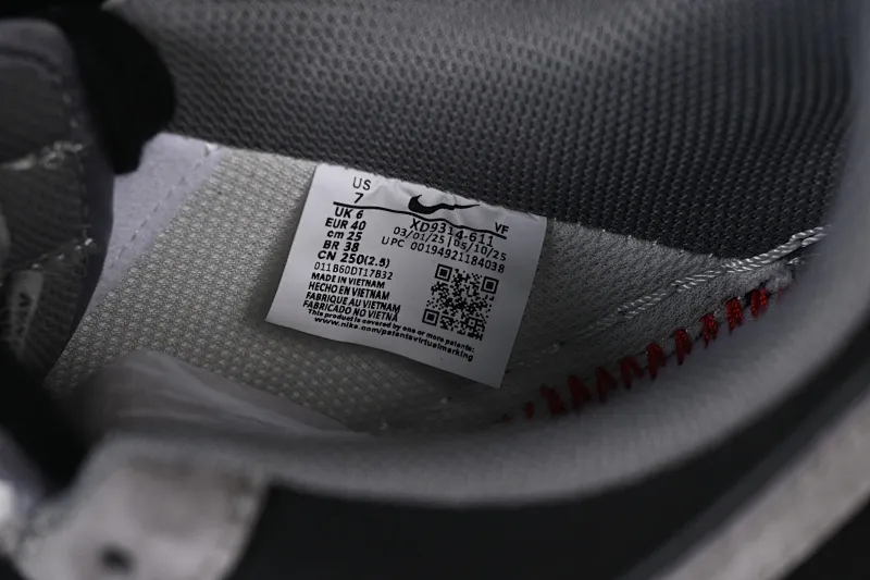 All categories Nk Air Force 1 Air Force series Nk Air Force 1 Low Air Force low-top Nike Air Force 1'07 Low Violent Bear joint black and gray stitching Air Force 1 low-top casual sneakers XD9314-611